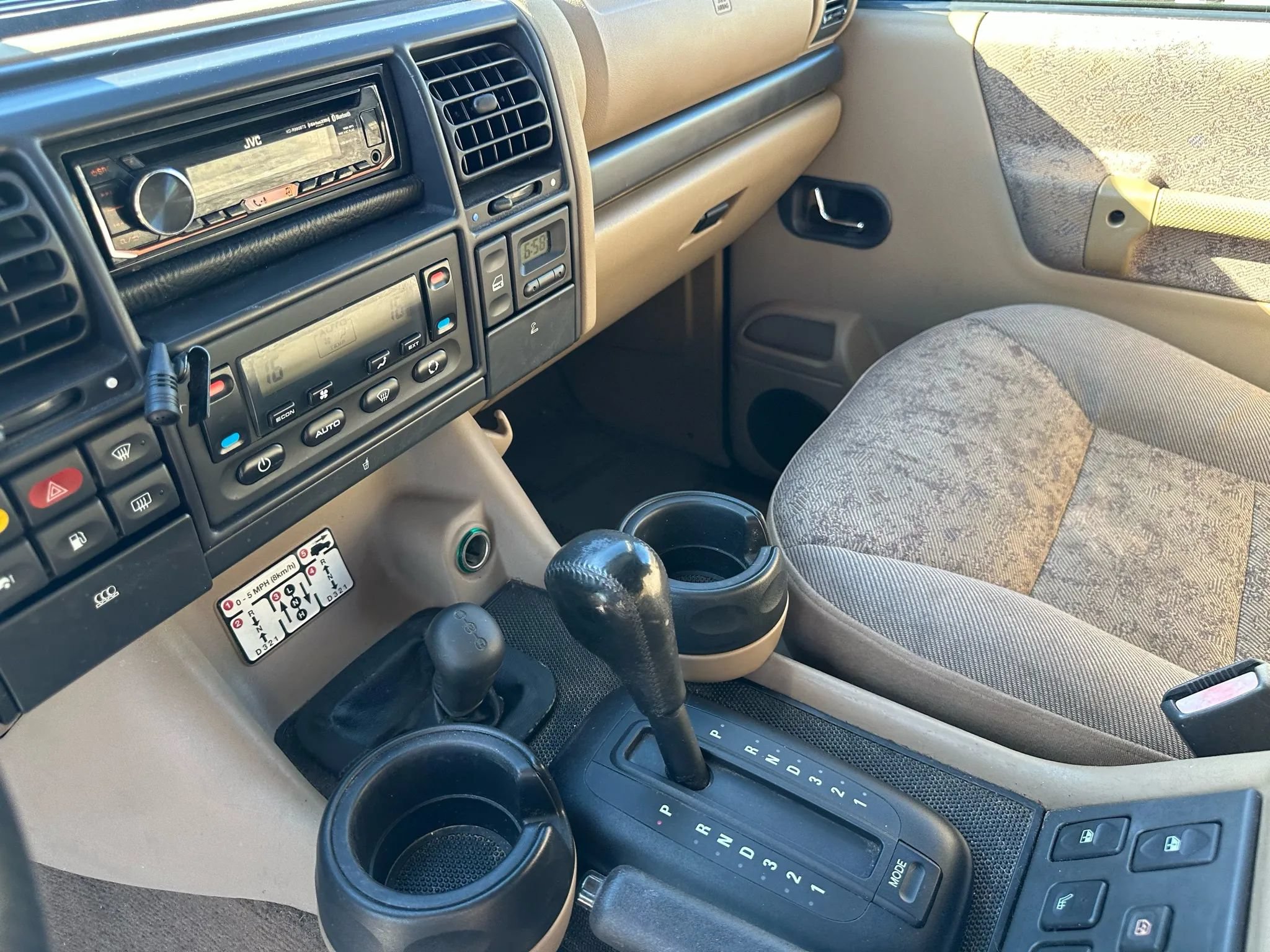 Used 1999 Land Rover Discovery Series II AWD/4WD image 11