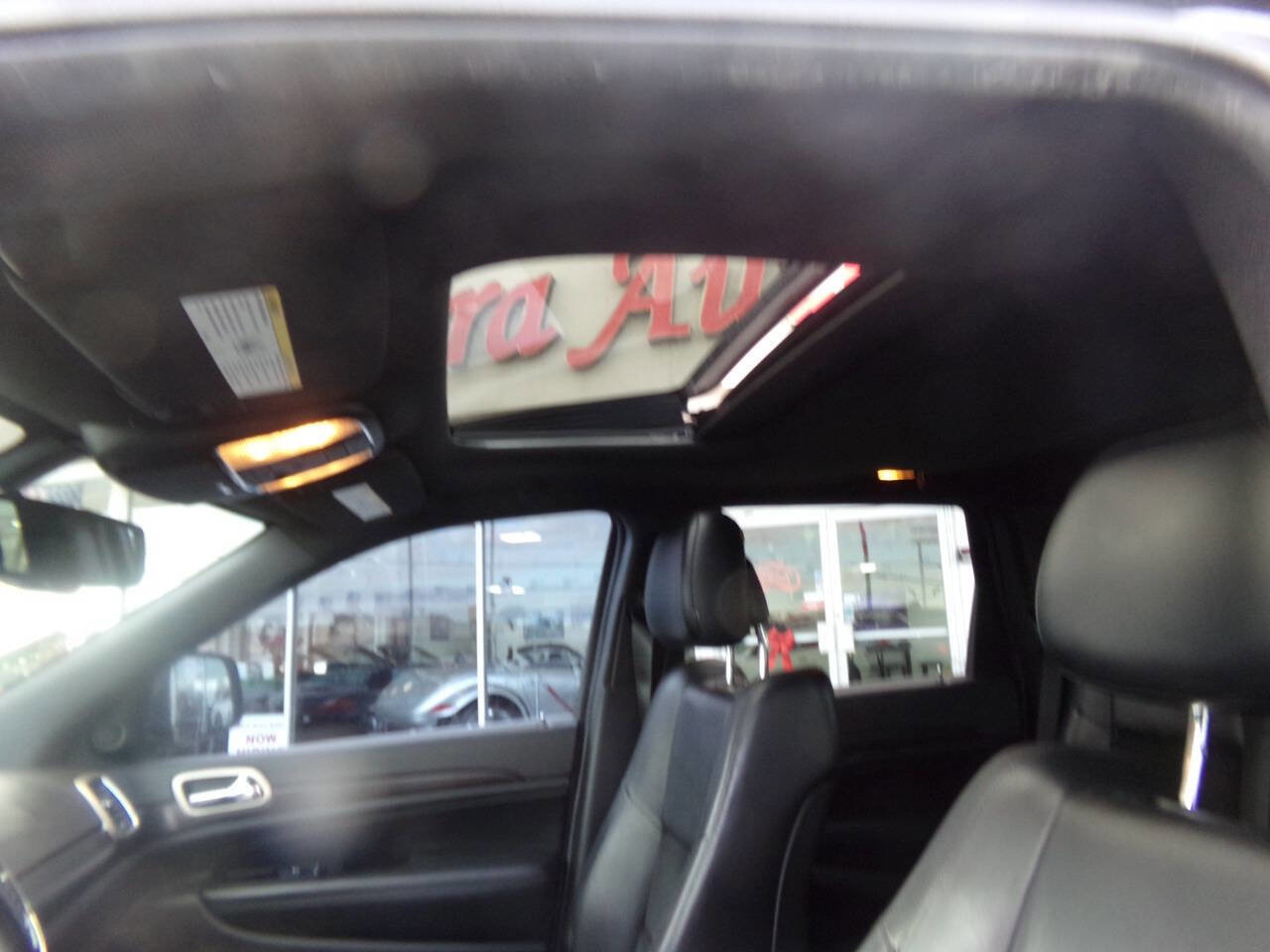 Used 2014 Jeep Grand Cherokee Altitude AWD/4WD image 10