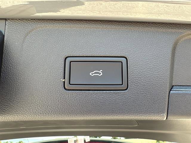 New 2026 Volkswagen Atlas SEL Premium R-Line image 14