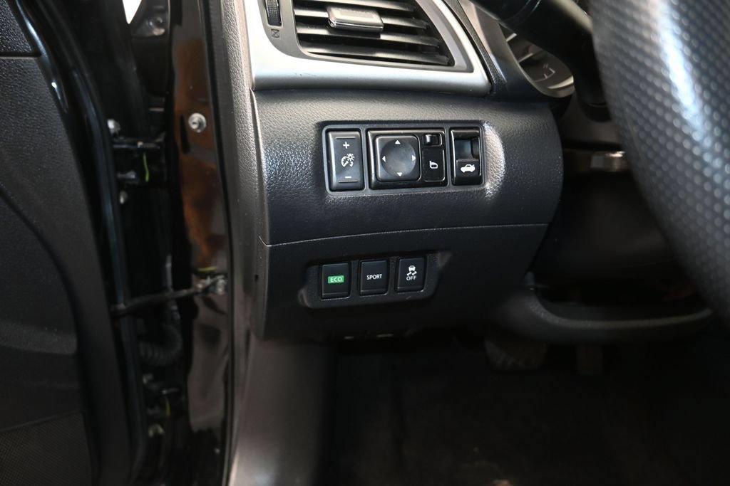 Used 2018 Nissan Sentra S FWD image 12