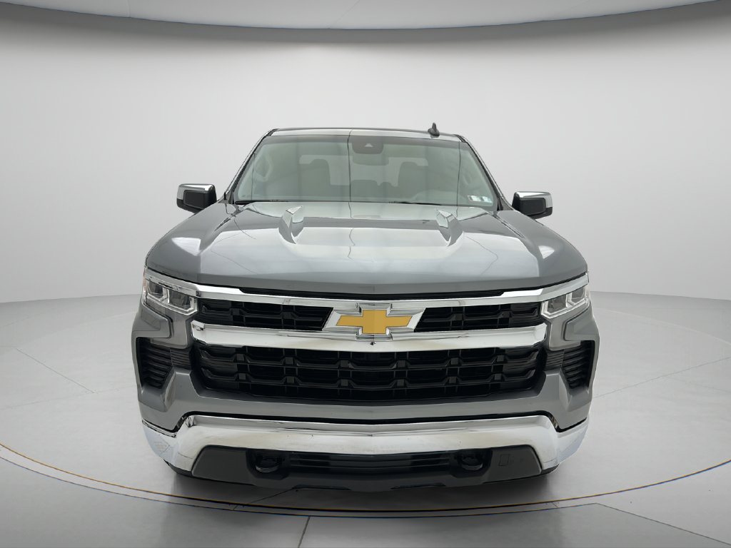 Used 2024 Chevrolet Silverado 1500 LT AWD/4WD image 2