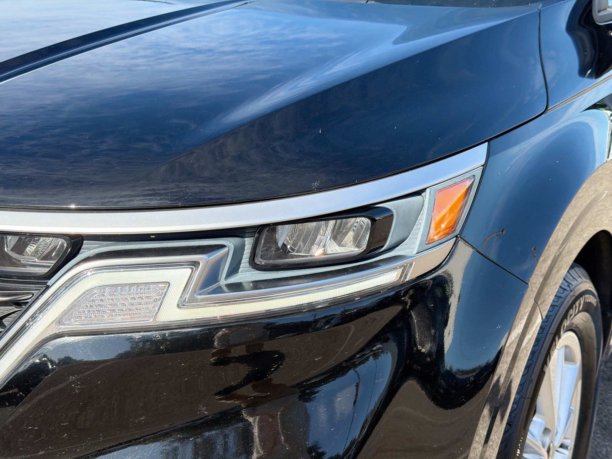 Used 2023 Kia Carnival LX image 9