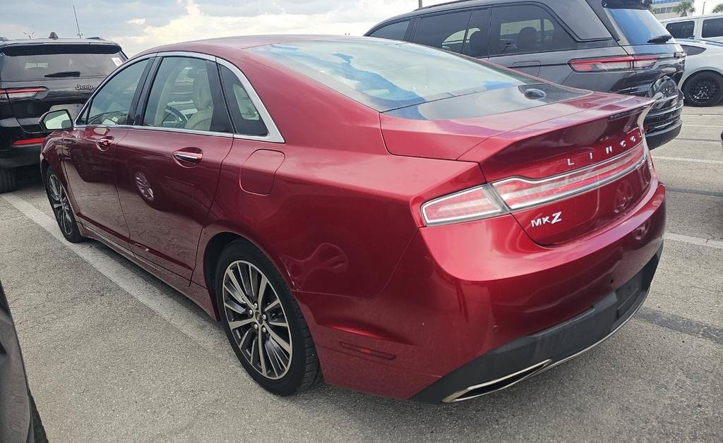 Used 2019 Lincoln MKZ Premiere FWD image 4