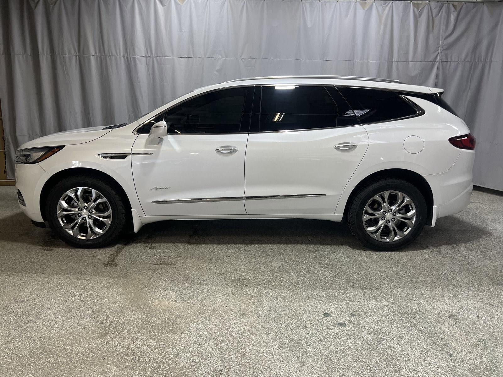 Used 2020 Buick Enclave Avenir w/ Avenir Technology Package AWD/4WD image 1