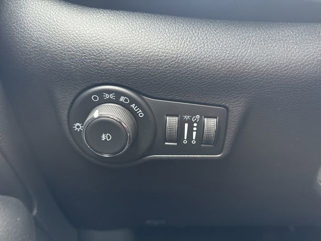 New 2026 Jeep Compass Latitude AWD/4WD image 11