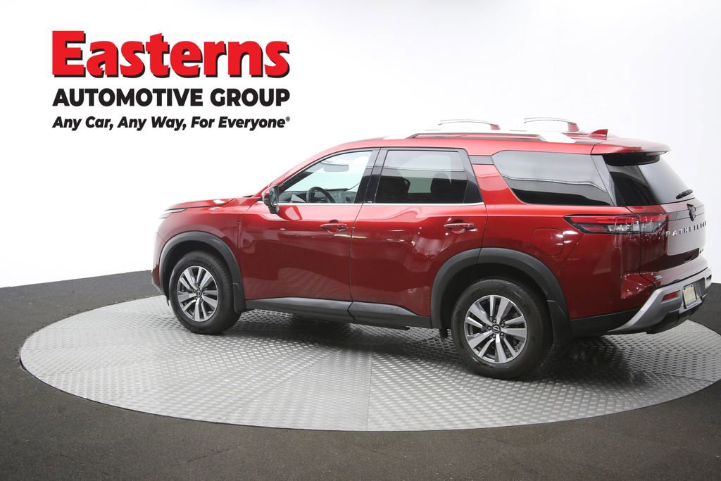 Used 2022 Nissan Pathfinder SL AWD/4WD image 62