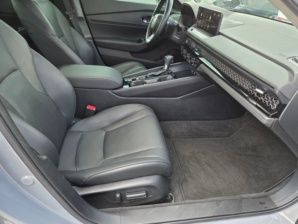 Used 2024 Honda Accord Touring image 16