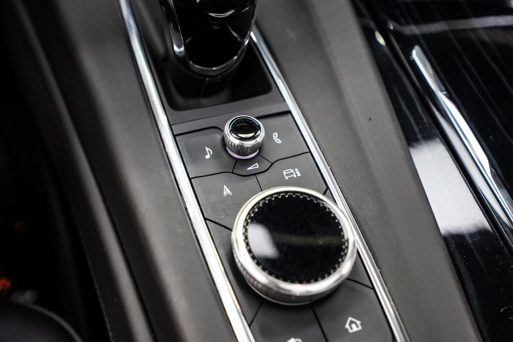 Used 2023 Cadillac Escalade V AWD/4WD image 42