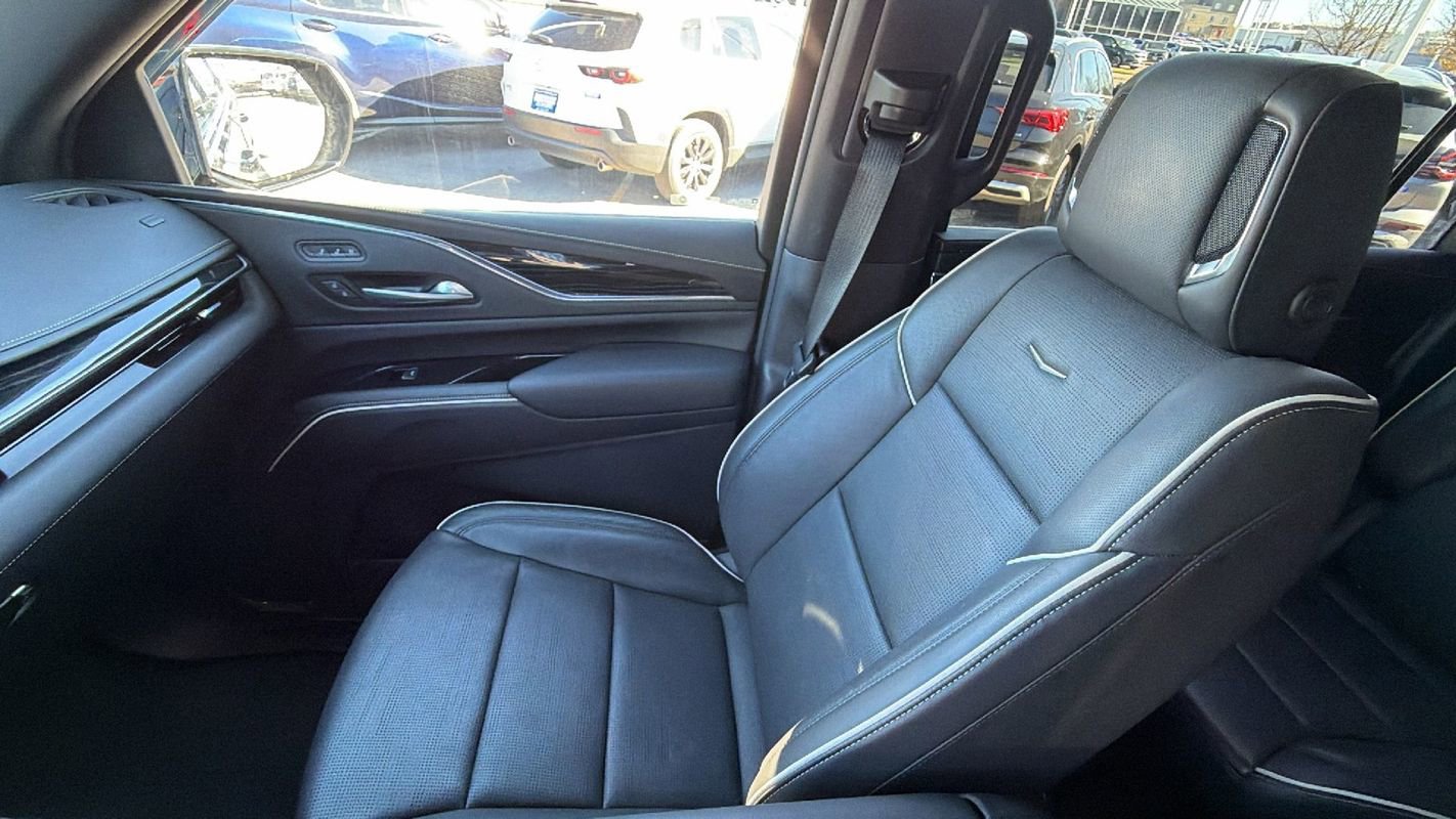 Used 2024 Cadillac Escalade ESV Sport w/ Touring Package image 23