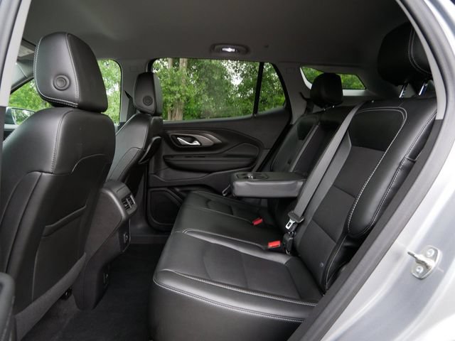 Used 2024 GMC Terrain SLT AWD/4WD image 11