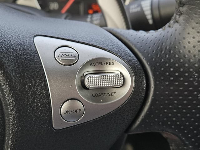 Used 2010 Nissan 370Z Touring RWD image 17