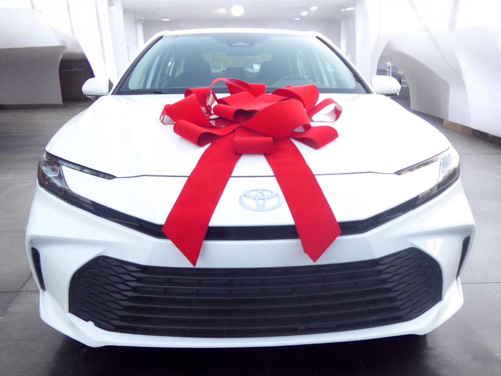 Used 2025 Toyota Camry LE image 6