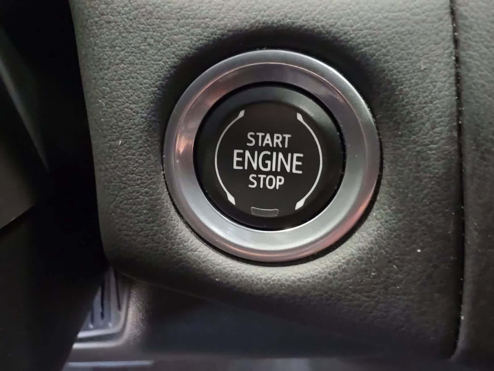 Used 2023 Chevrolet Tahoe Premier AWD/4WD image 28