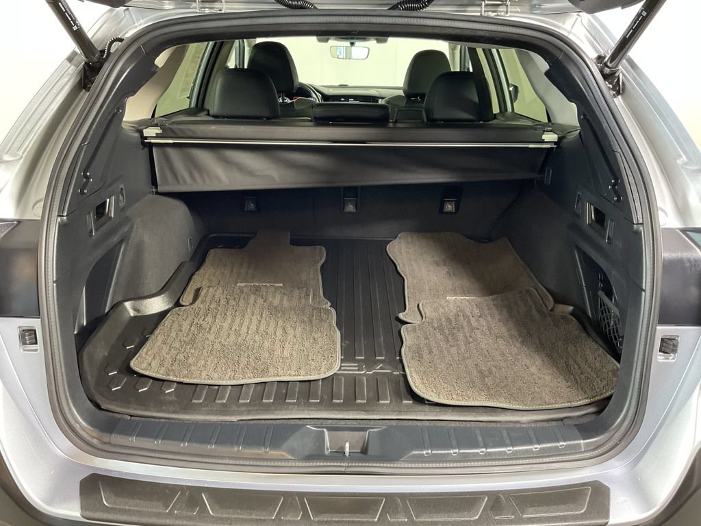 Used 2021 Subaru Outback Onyx Edition XT AWD/4WD image 21