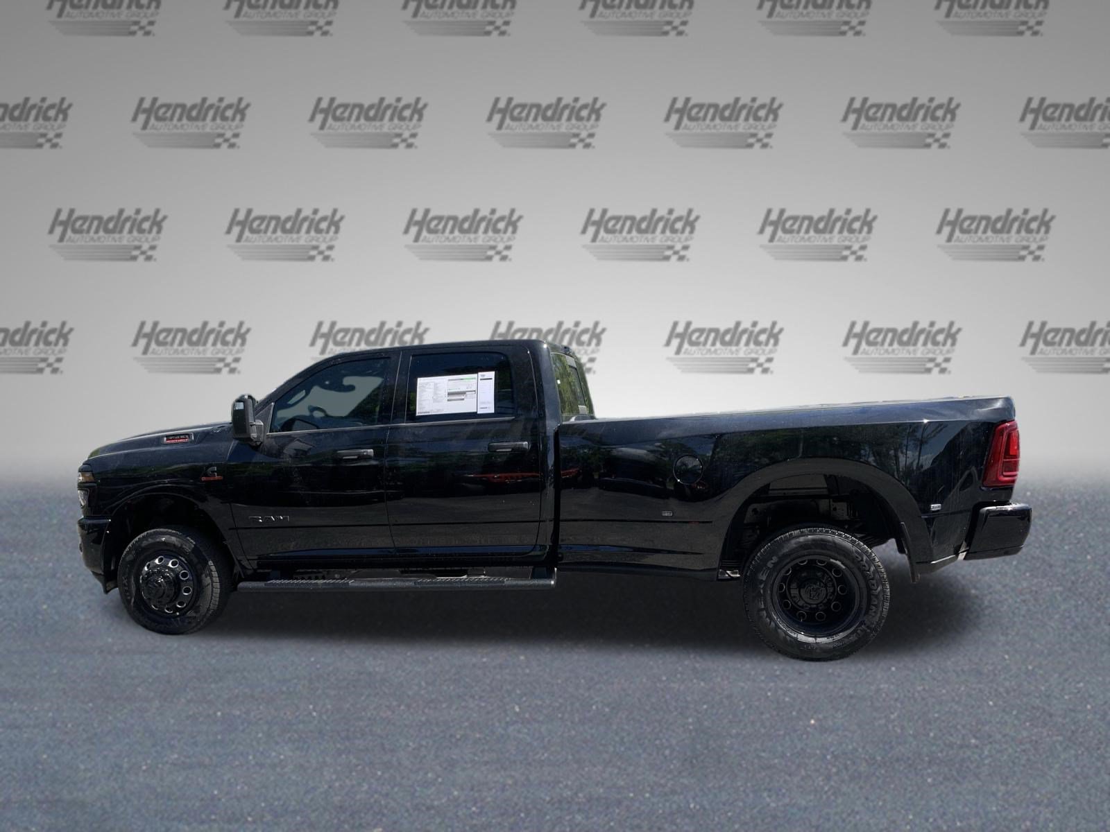 New 2026 RAM 3500 Big Horn AWD/4WD image 5