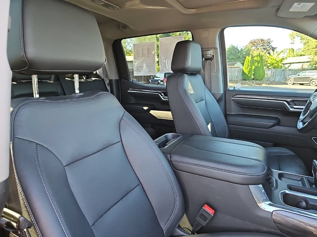 Used 2023 Chevrolet Silverado 1500 LTZ w/ LTZ Premium Package AWD/4WD image 50