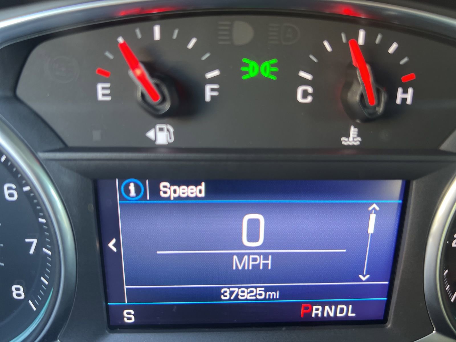 Used 2021 Chevrolet Equinox LT FWD image 17