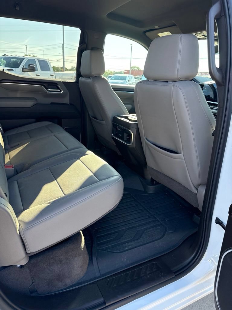 Used 2024 GMC Sierra 1500 SLT AWD/4WD image 17