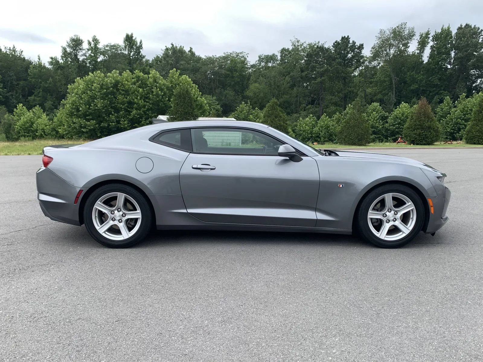 Used 2020 Chevrolet Camaro LT RWD image 8