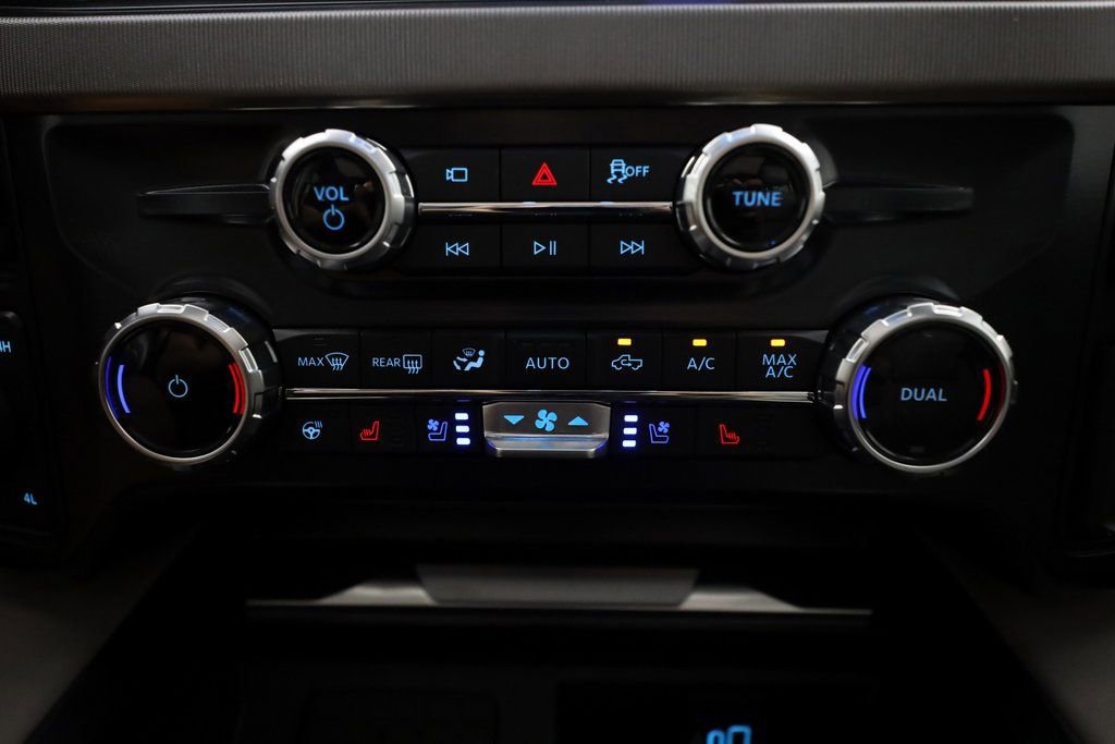 Used 2025 Ford F450 Platinum w/ Platinum Plus Package image 38