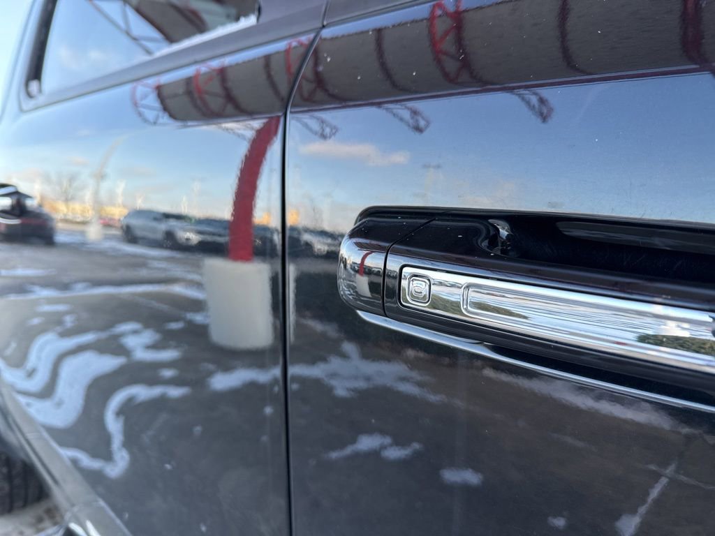 Used 2022 RAM 1500 Laramie AWD/4WD image 33
