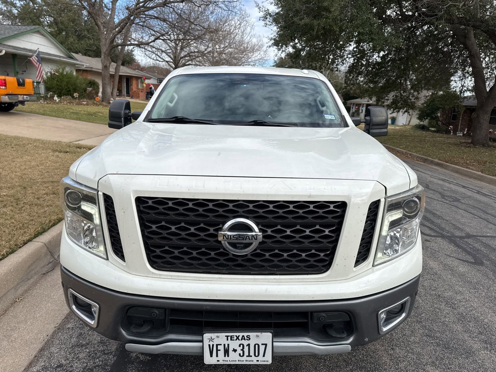 Used 2018 Nissan Titan PRO-4X w/ Pro-4x Convenience Package image 17