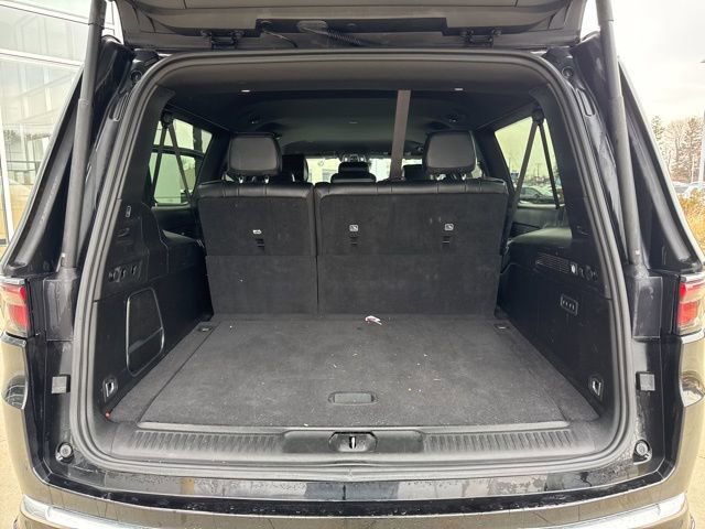 Used 2024 Jeep Wagoneer L Series II w/ Flexible Seating Group image 36