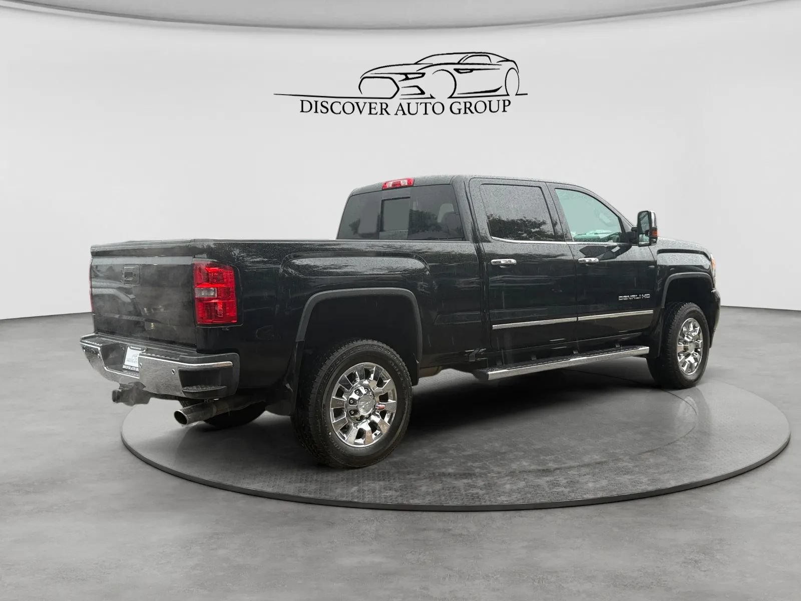 Used 2016 GMC Sierra 2500 Denali w/ Driver Alert Package AWD/4WD image 5