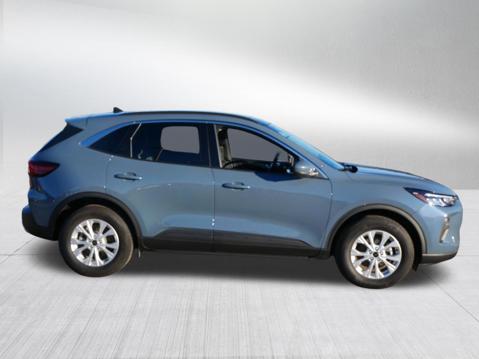 Used 2023 Ford Escape Active w/ Tech Pack #2 AWD/4WD image 8