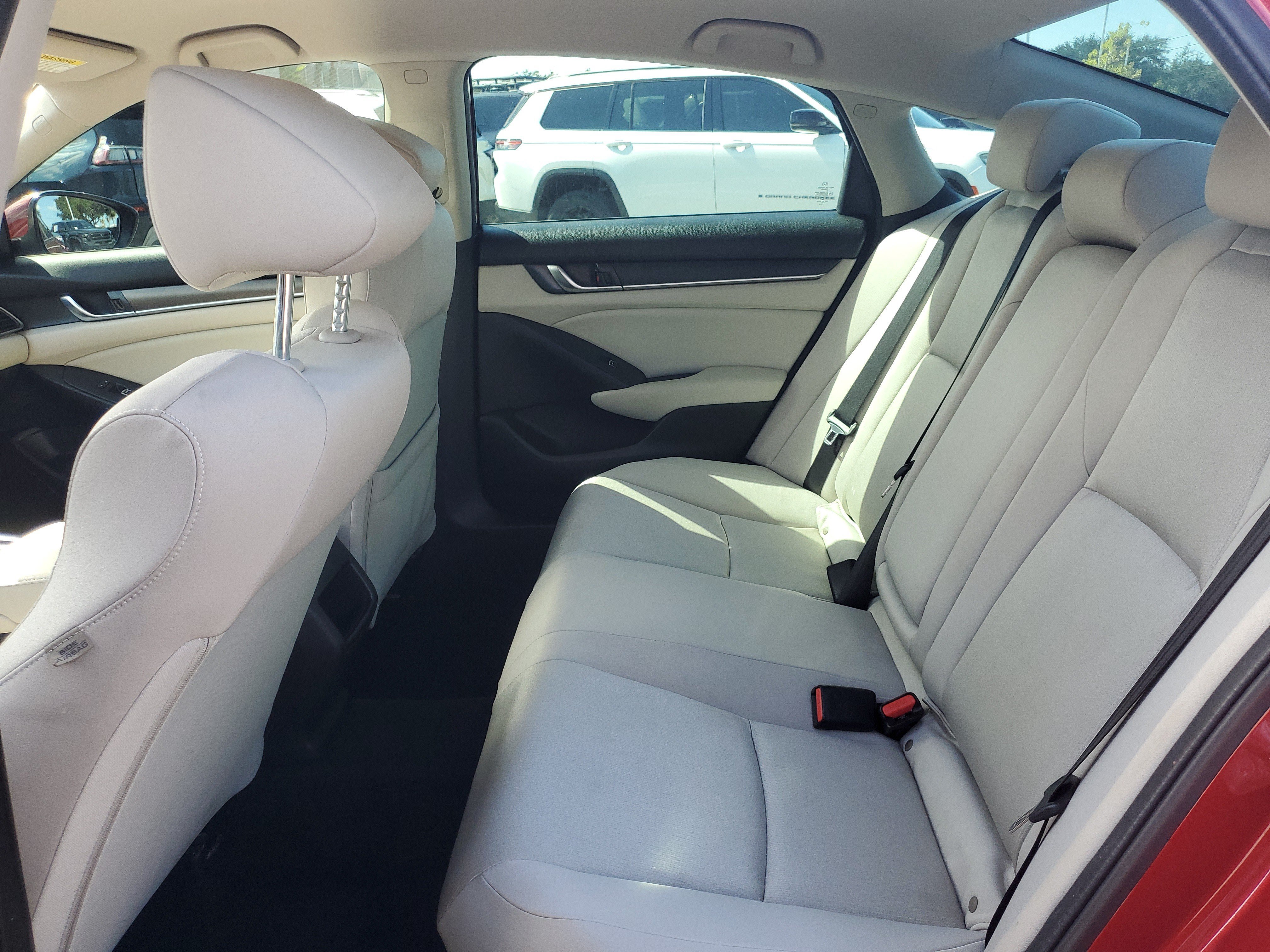 Used 2018 Honda Accord Hybrid image 13