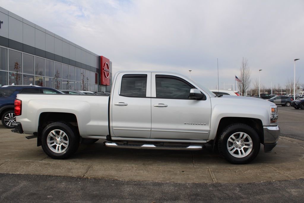 Used 2018 Chevrolet Silverado 1500 LT w/ All Star Edition image 6