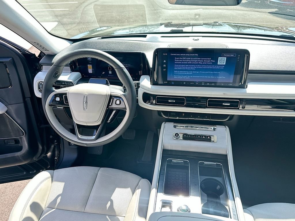 Certified 2025 Lincoln Aviator Reserve w/ Illumination Package image 19