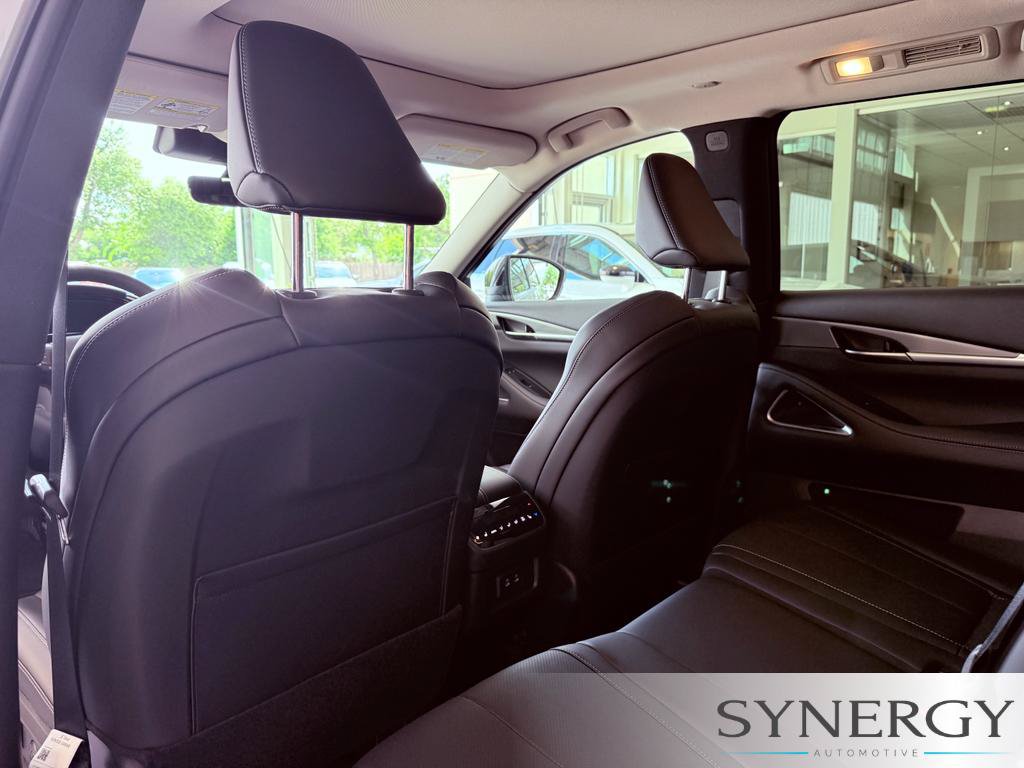 New 2027 INFINITI QX60 Luxe w/ Cargo Package FWD image 27