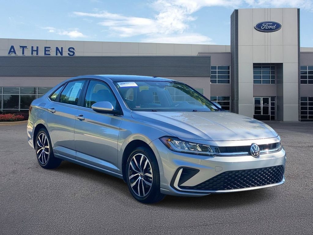 Used 2025 Volkswagen Jetta SE