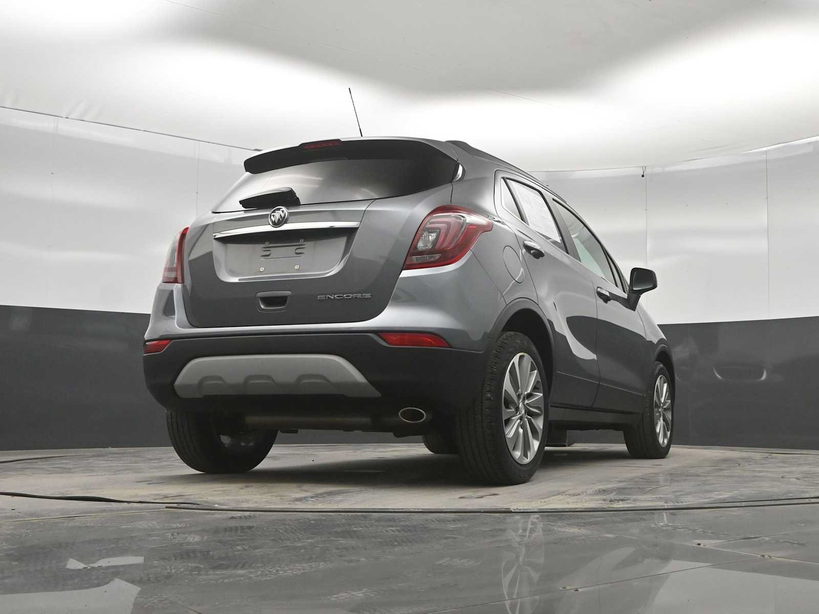 Used 2020 Buick Encore Preferred FWD image 14