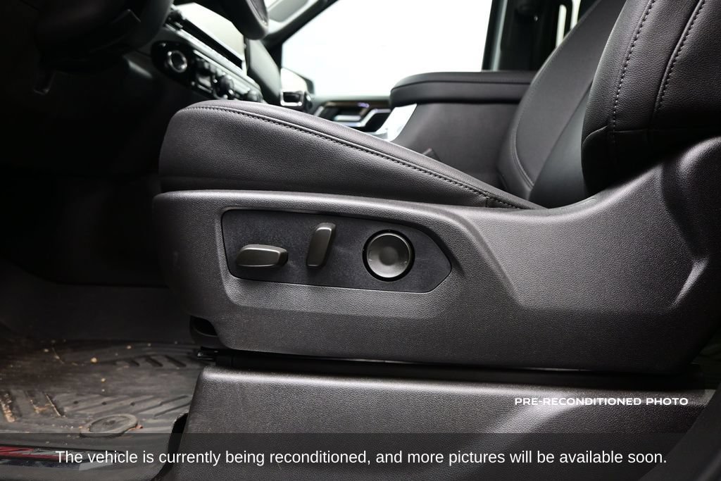 Used 2026 Chevrolet Silverado 1500 RST AWD/4WD image 17