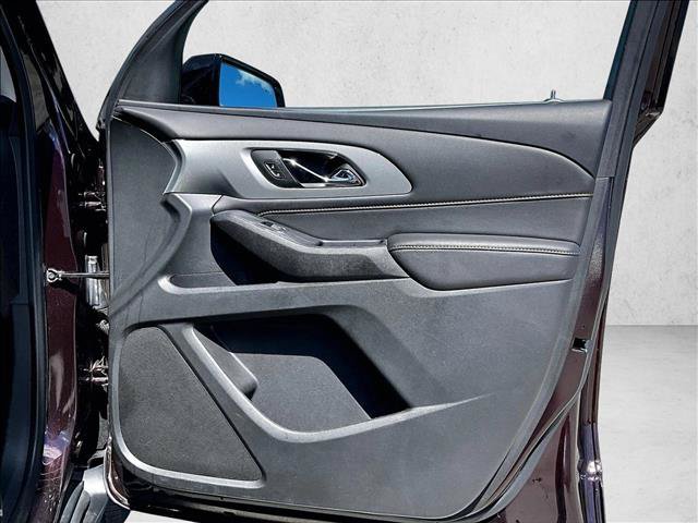Used 2020 Chevrolet Traverse LT FWD image 19