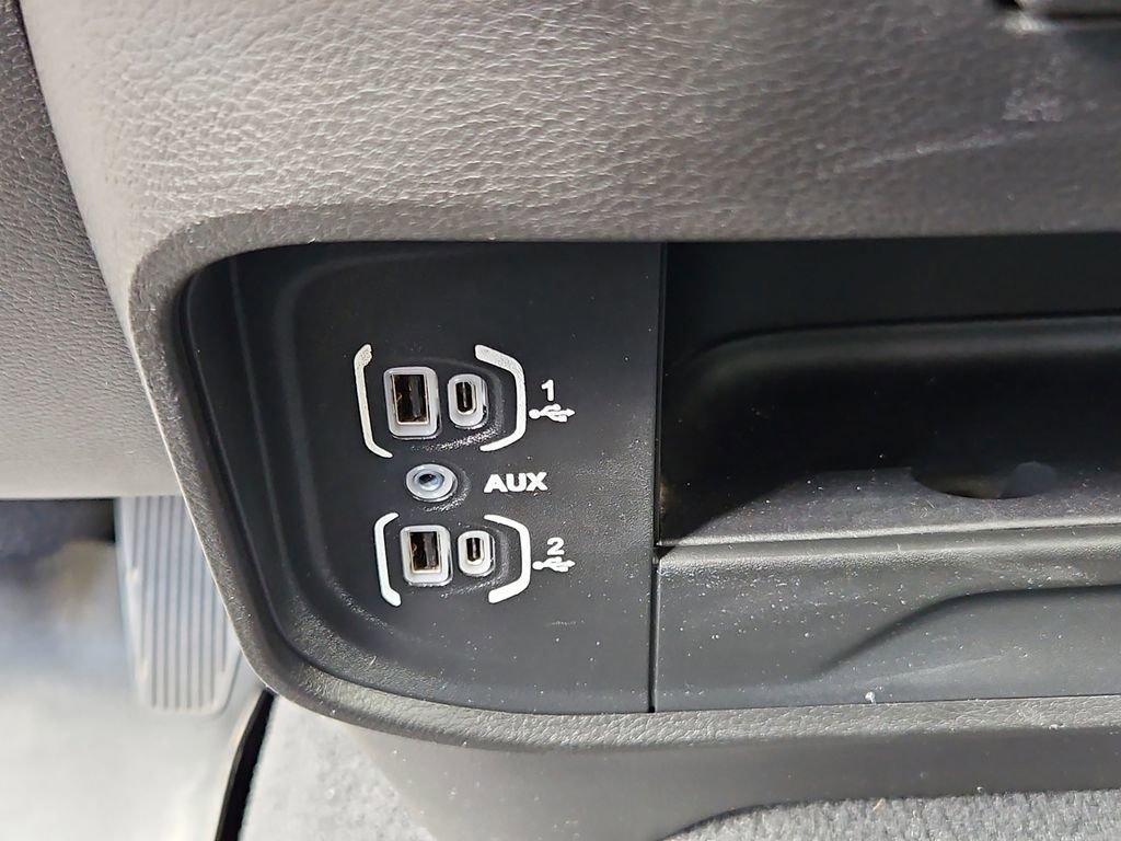 Used 2022 RAM 2500 Tradesman image 21