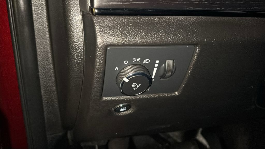 Used 2018 Jeep Grand Cherokee High Altitude image 13