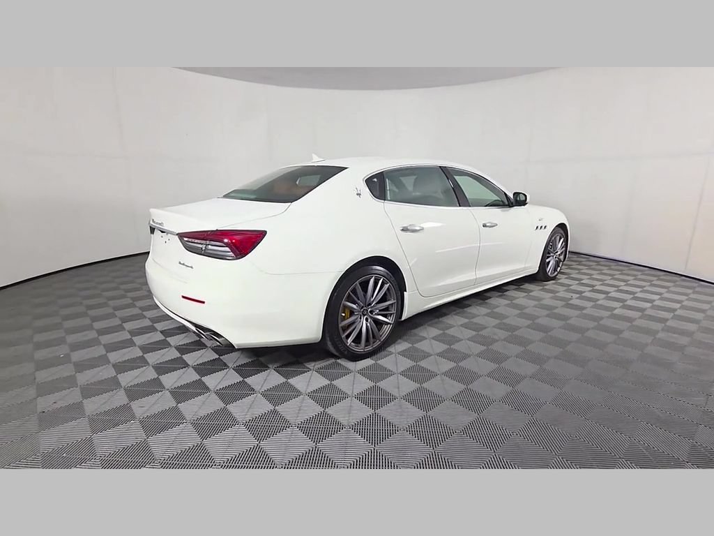 Used 2023 Maserati Quattroporte GT RWD image 37