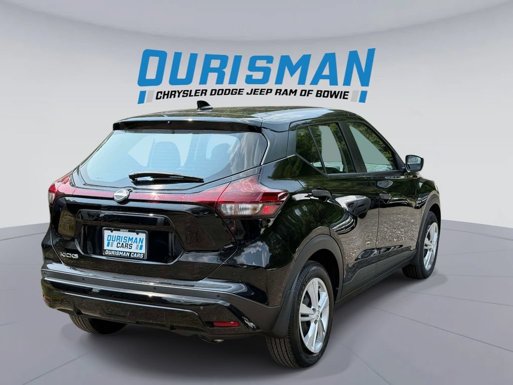 Used 2023 Nissan Kicks S FWD image 2