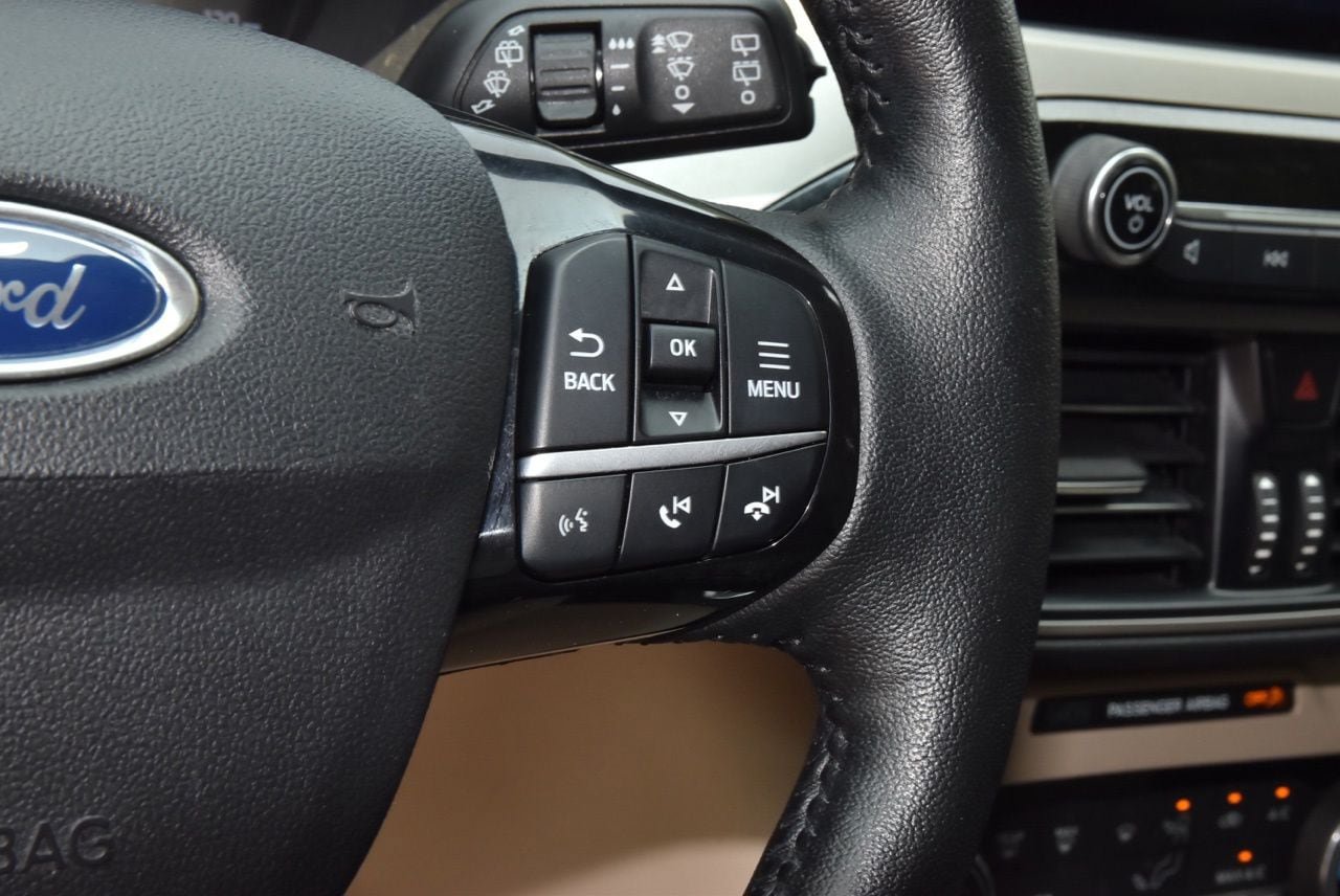 Used 2021 Ford Escape SE w/ SE Sport Appearance Package FWD image 24