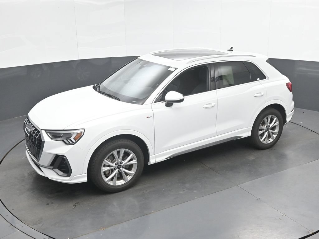 Used 2024 Audi Q3 2.0T Premium AWD/4WD image 35
