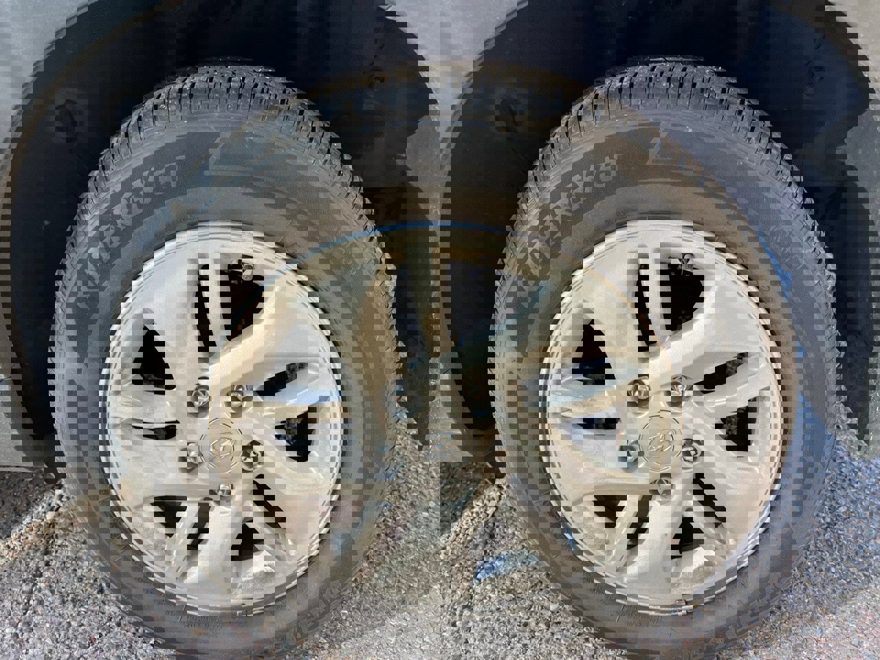 Certified 2023 Hyundai Venue SE image 8