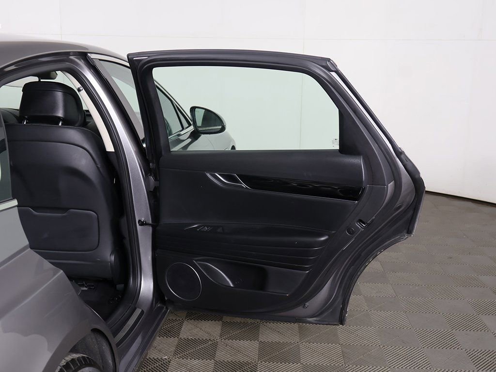 Used 2023 Genesis G80 2.5T image 21