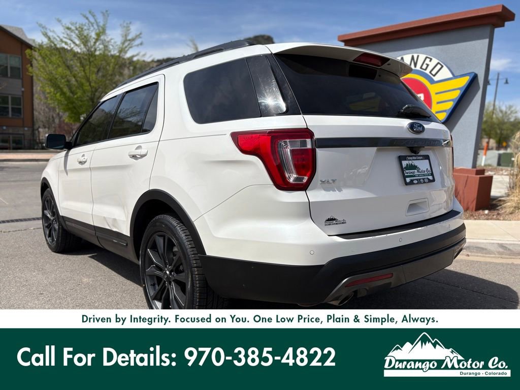 Used 2017 Ford Explorer XLT w/ Equipment Group 202A image 5