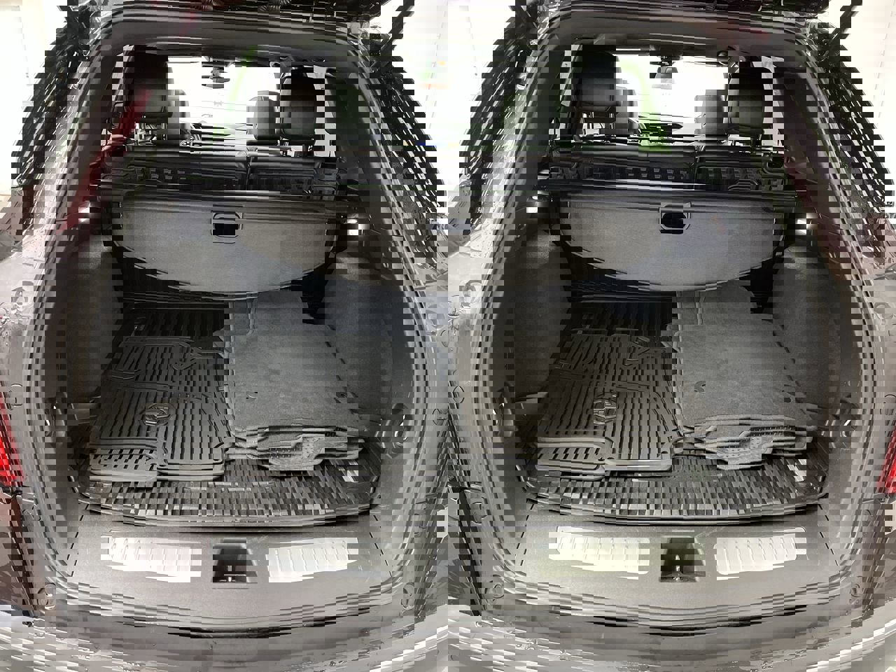 Used 2021 Cadillac XT5 Premium Luxury w/ LPO, Floor Liner Package image 3