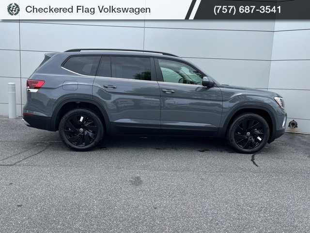 New 2025 Volkswagen Atlas SE image 24