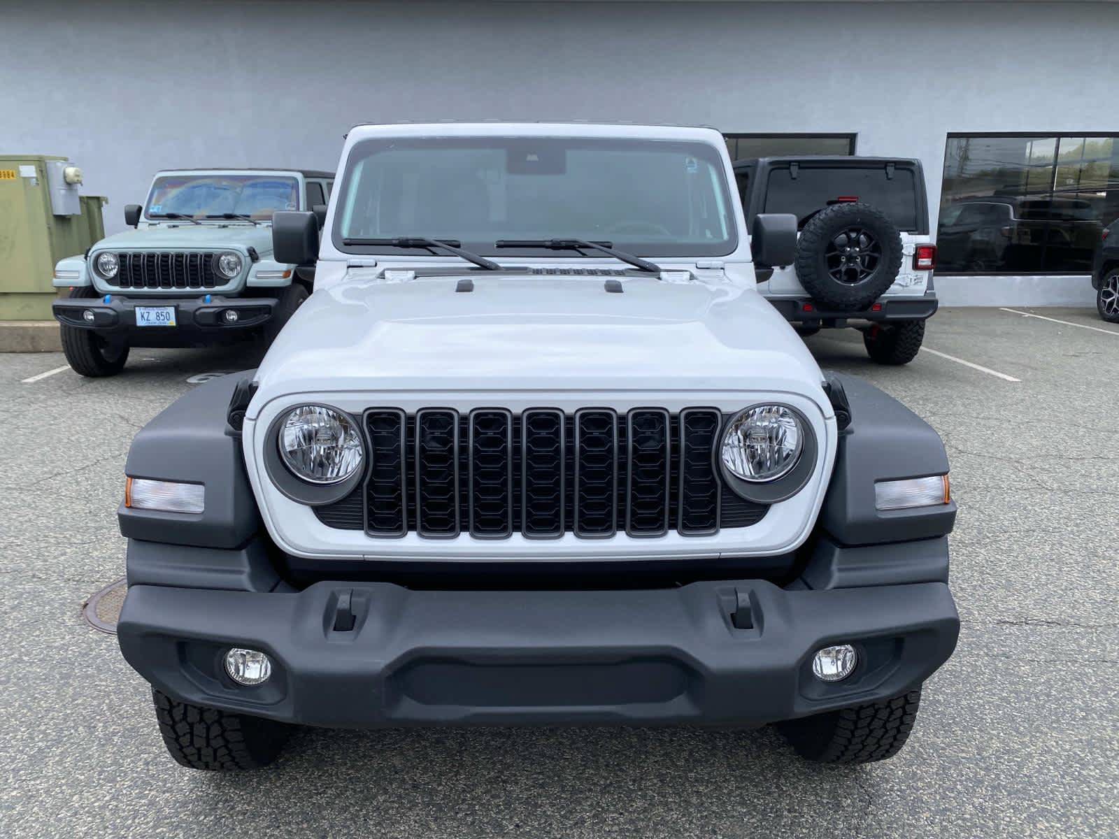 Certified 2025 Jeep Wrangler Unlimited Sport AWD/4WD image 3