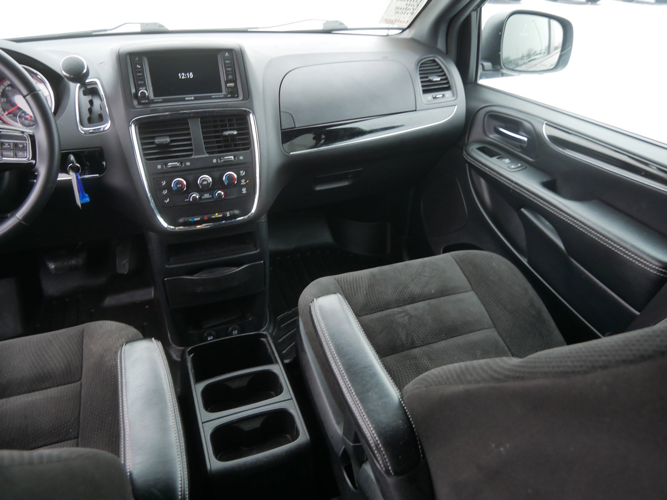 Certified 2016 Dodge Grand Caravan SE image 11